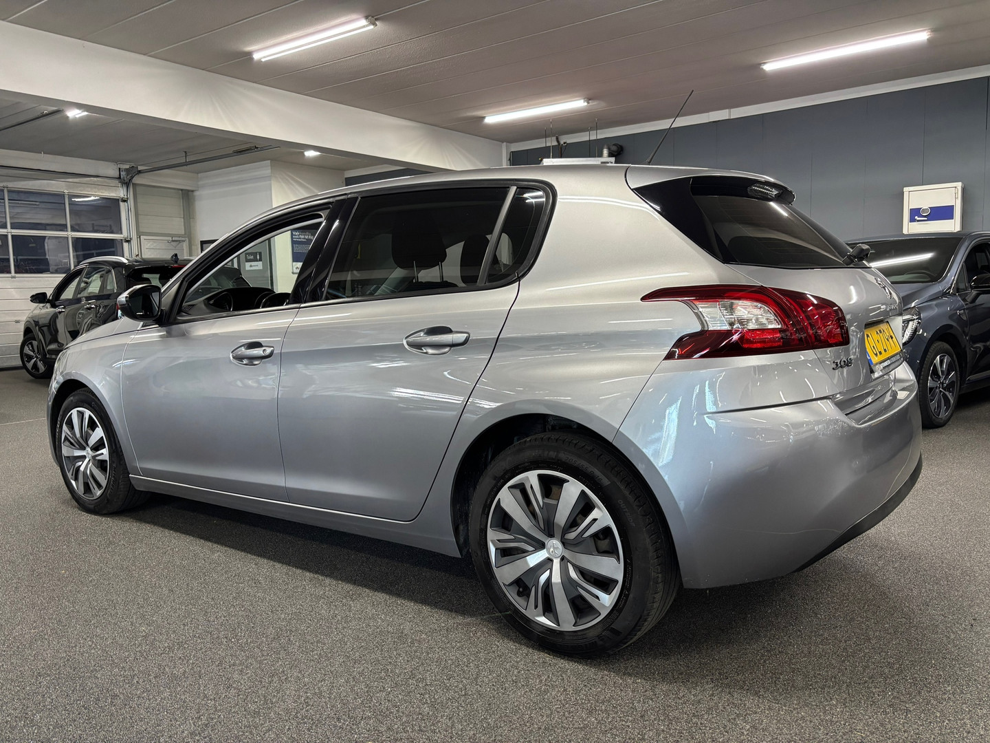 Peugeot Peugeot