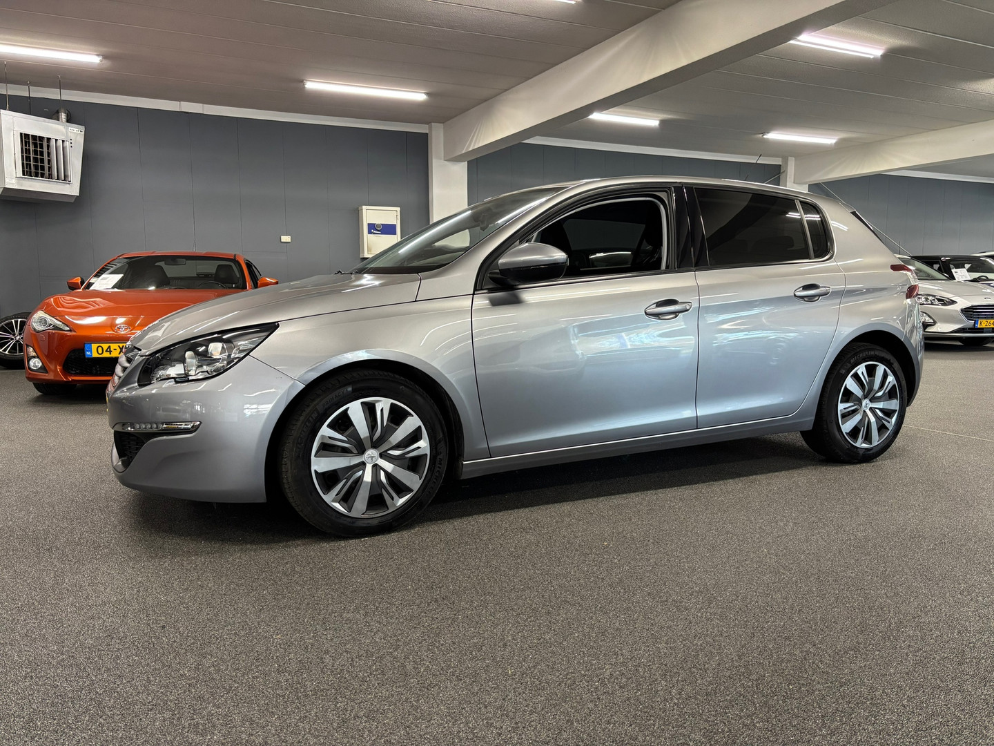 Peugeot Peugeot
