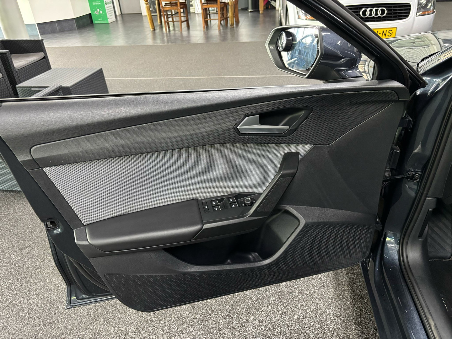 SEAT SEAT