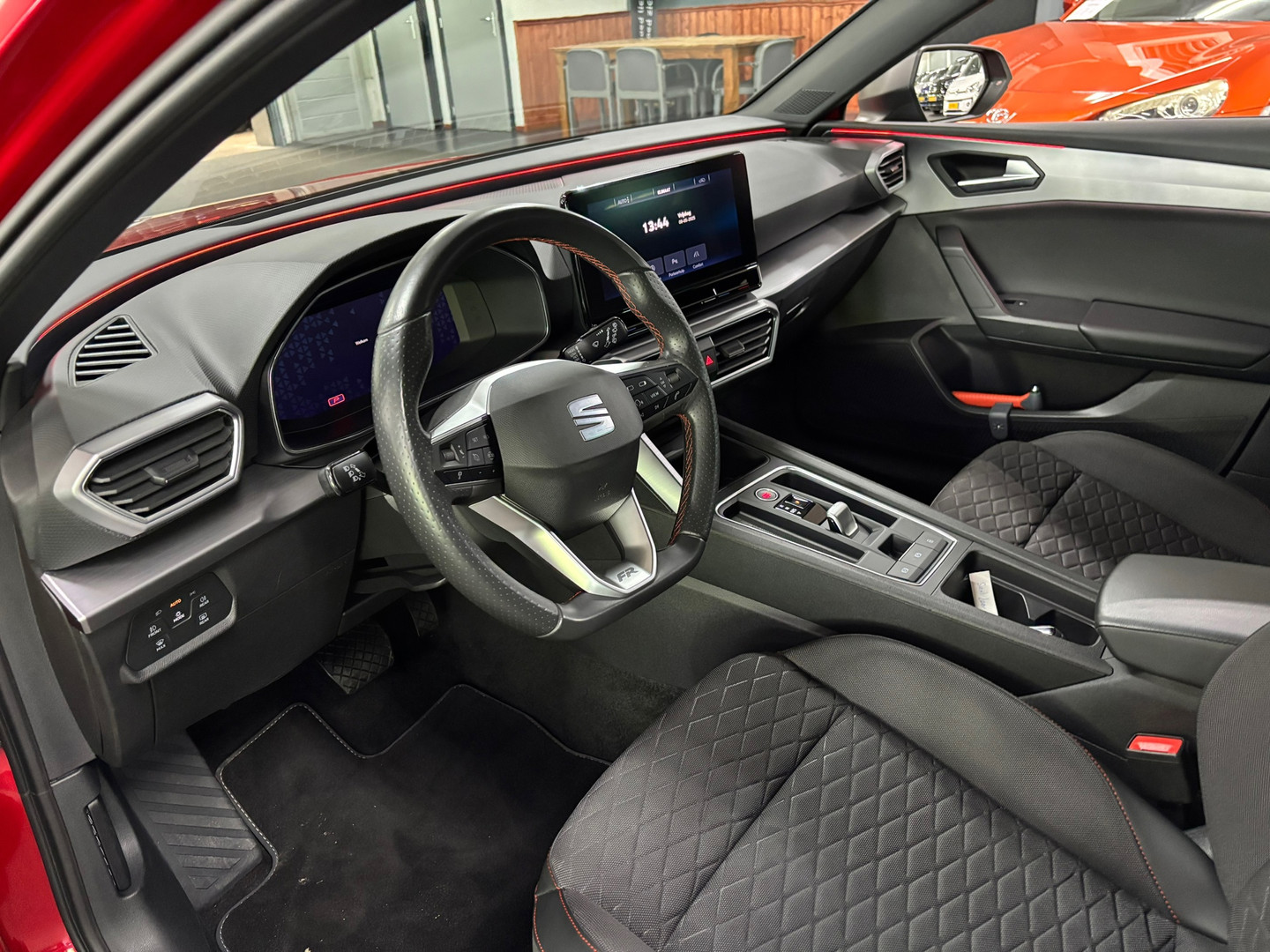 SEAT SEAT