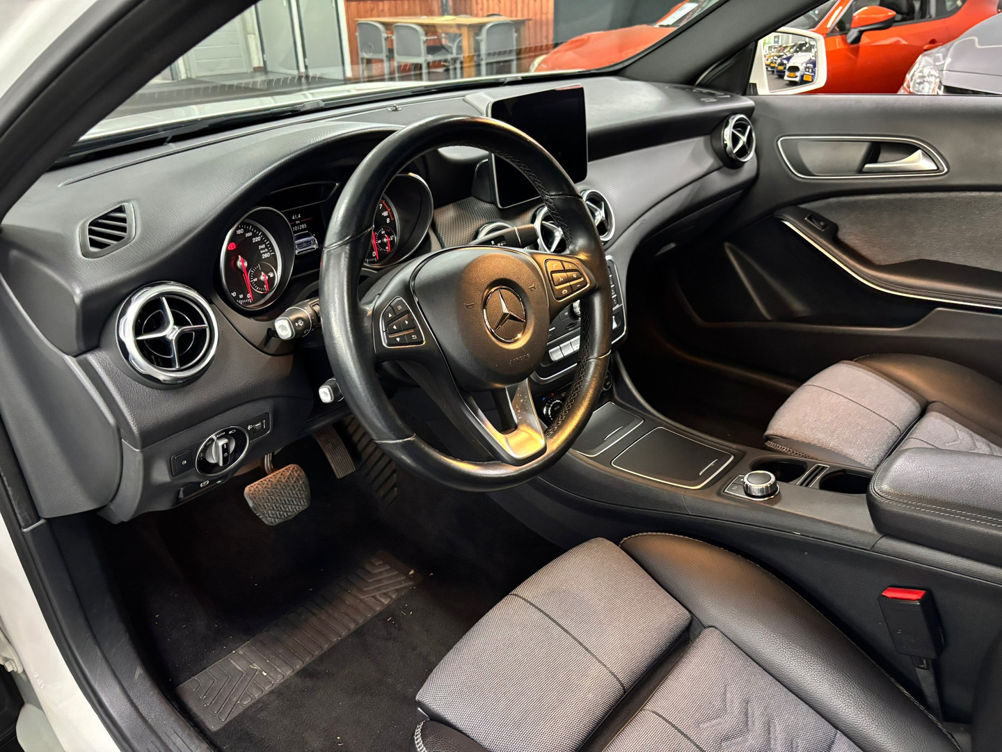 Mercedes-Benz
