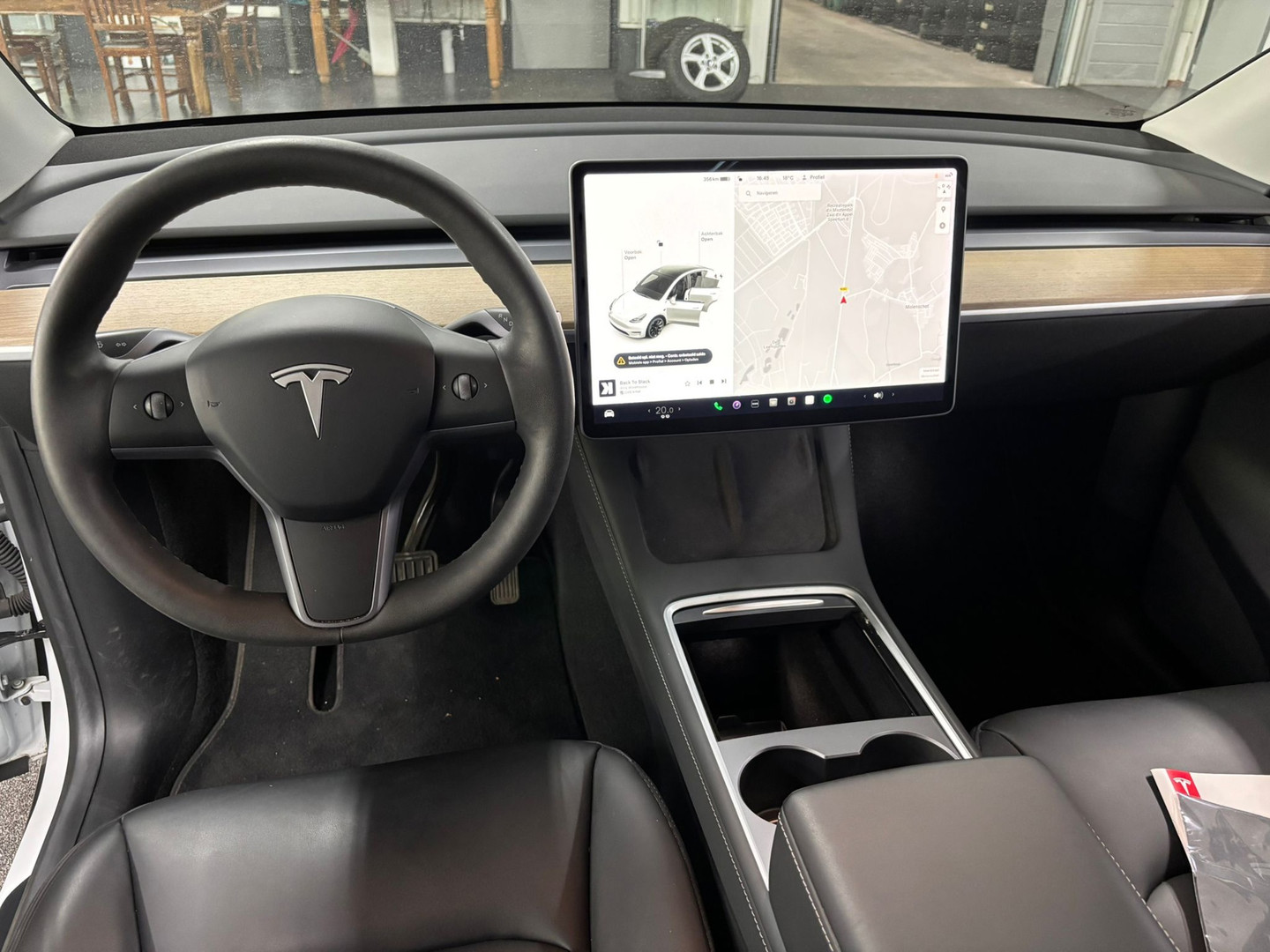Tesla Tesla