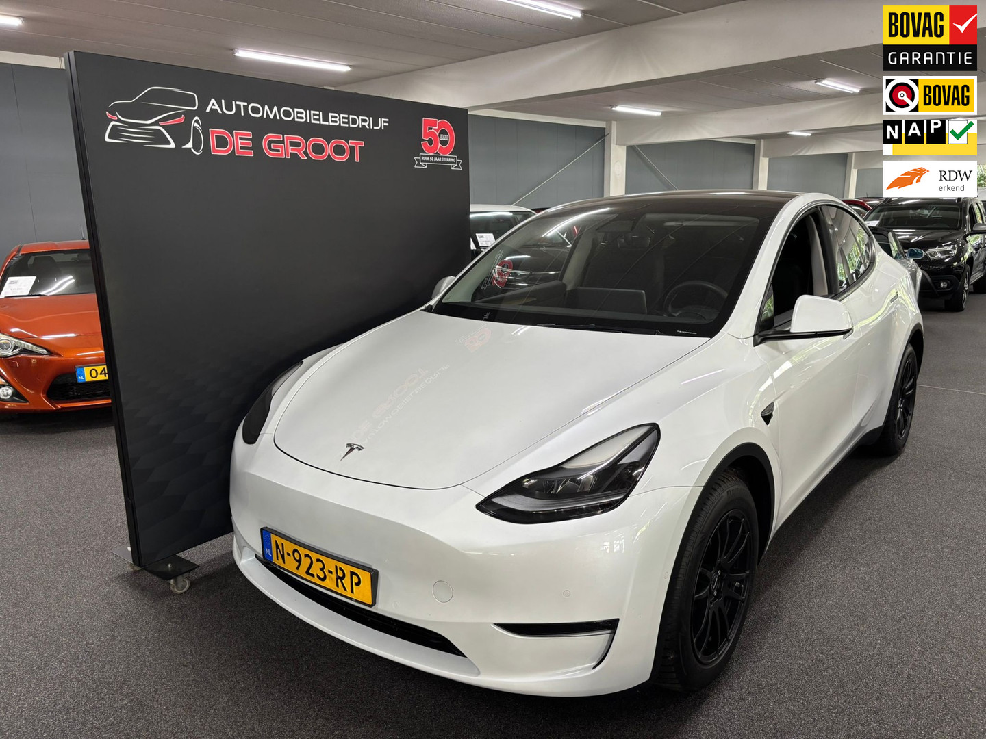 Tesla Tesla