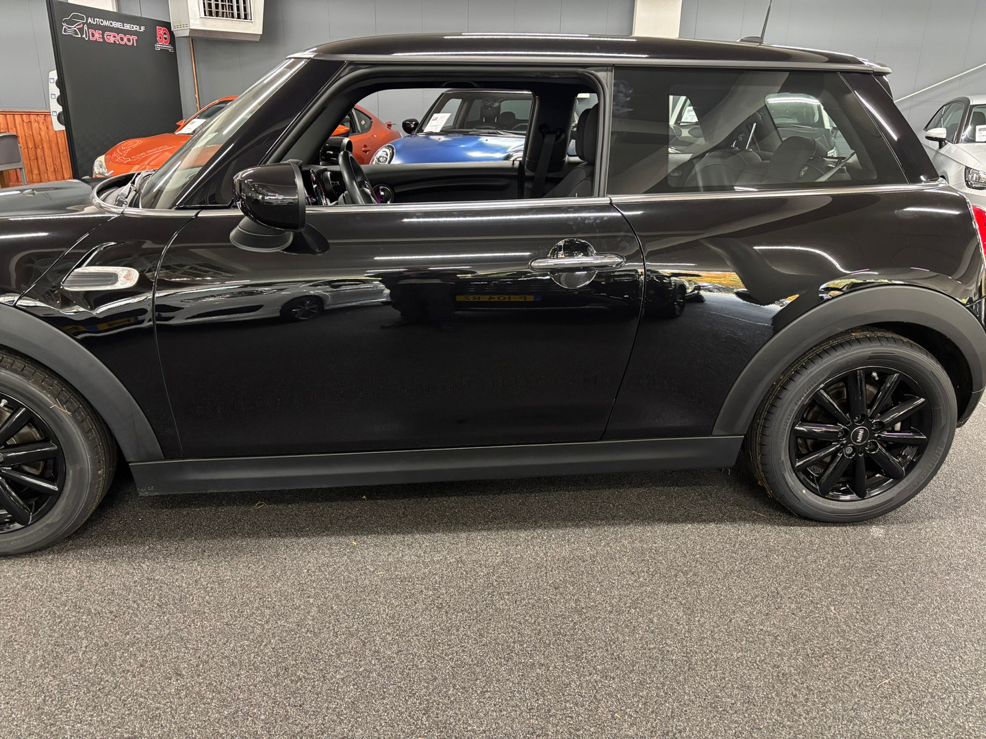 MINI MINI