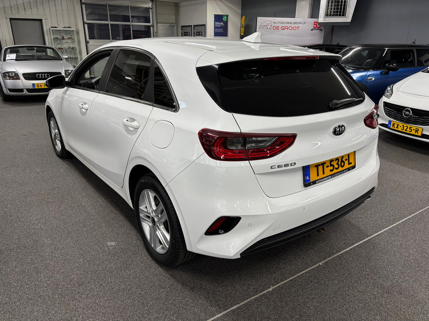 Kia