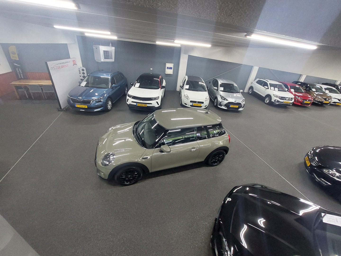 MINI