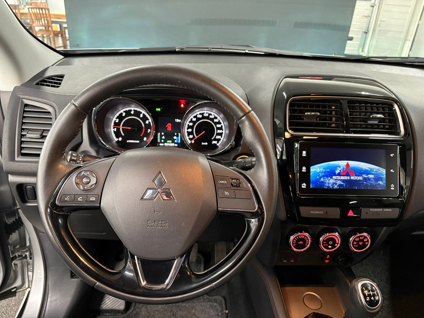 Mitsubishi Mitsubishi