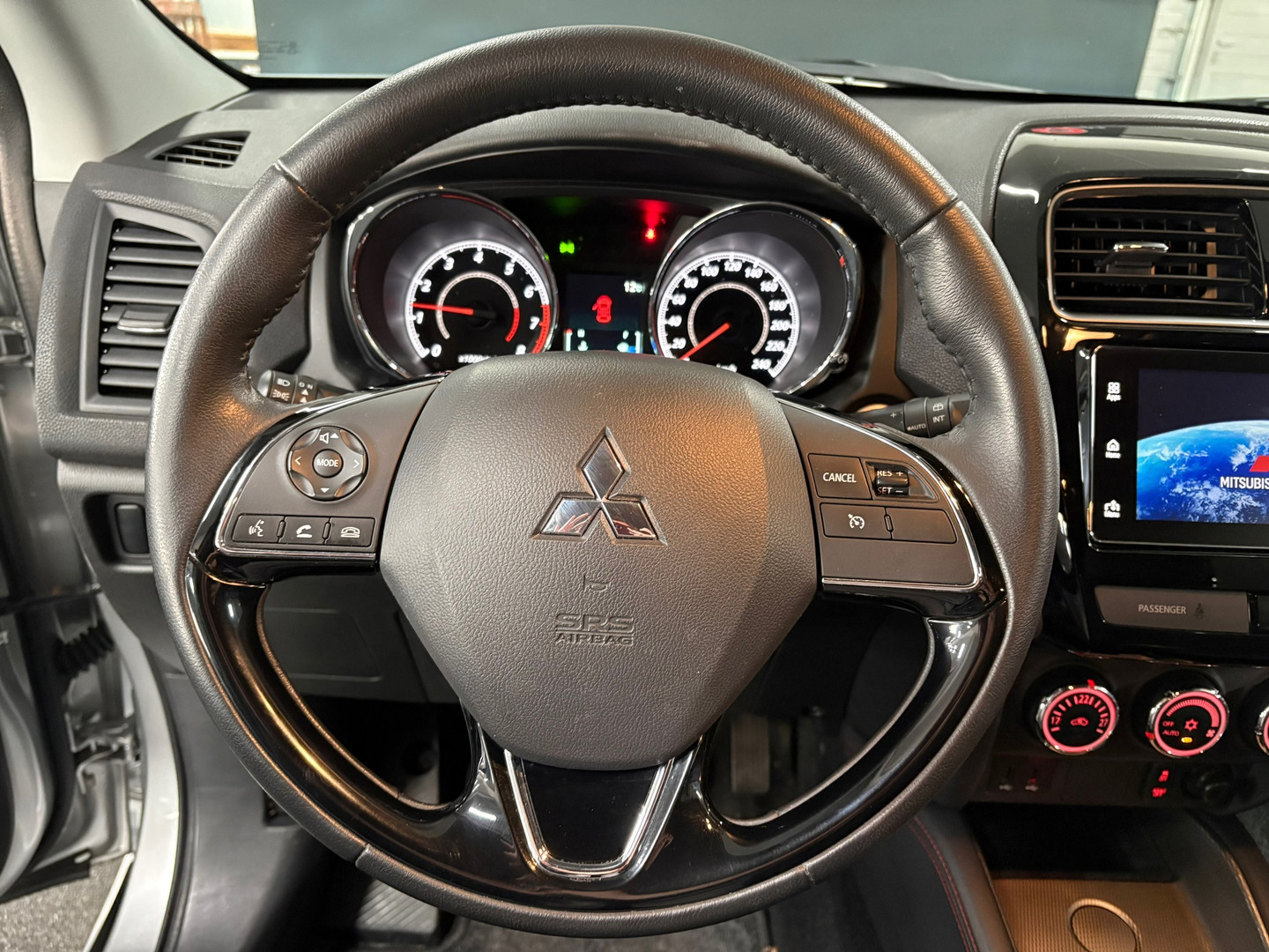 Mitsubishi Mitsubishi