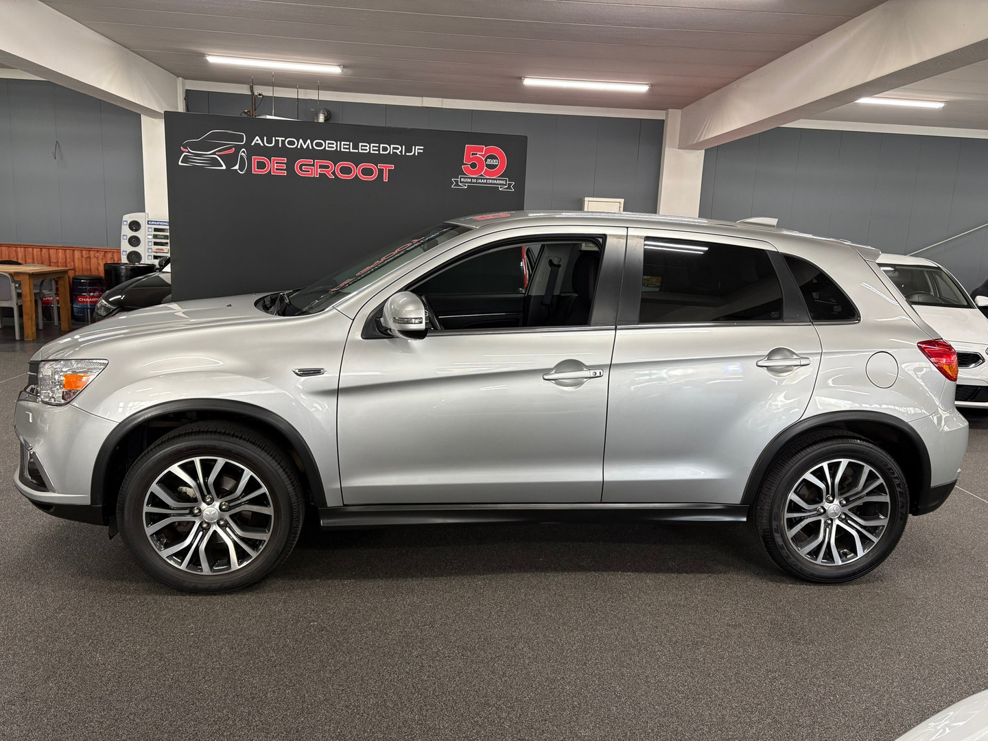 Mitsubishi Mitsubishi