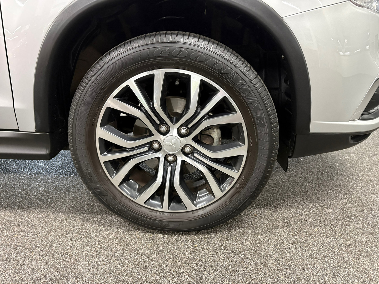 Mitsubishi Mitsubishi