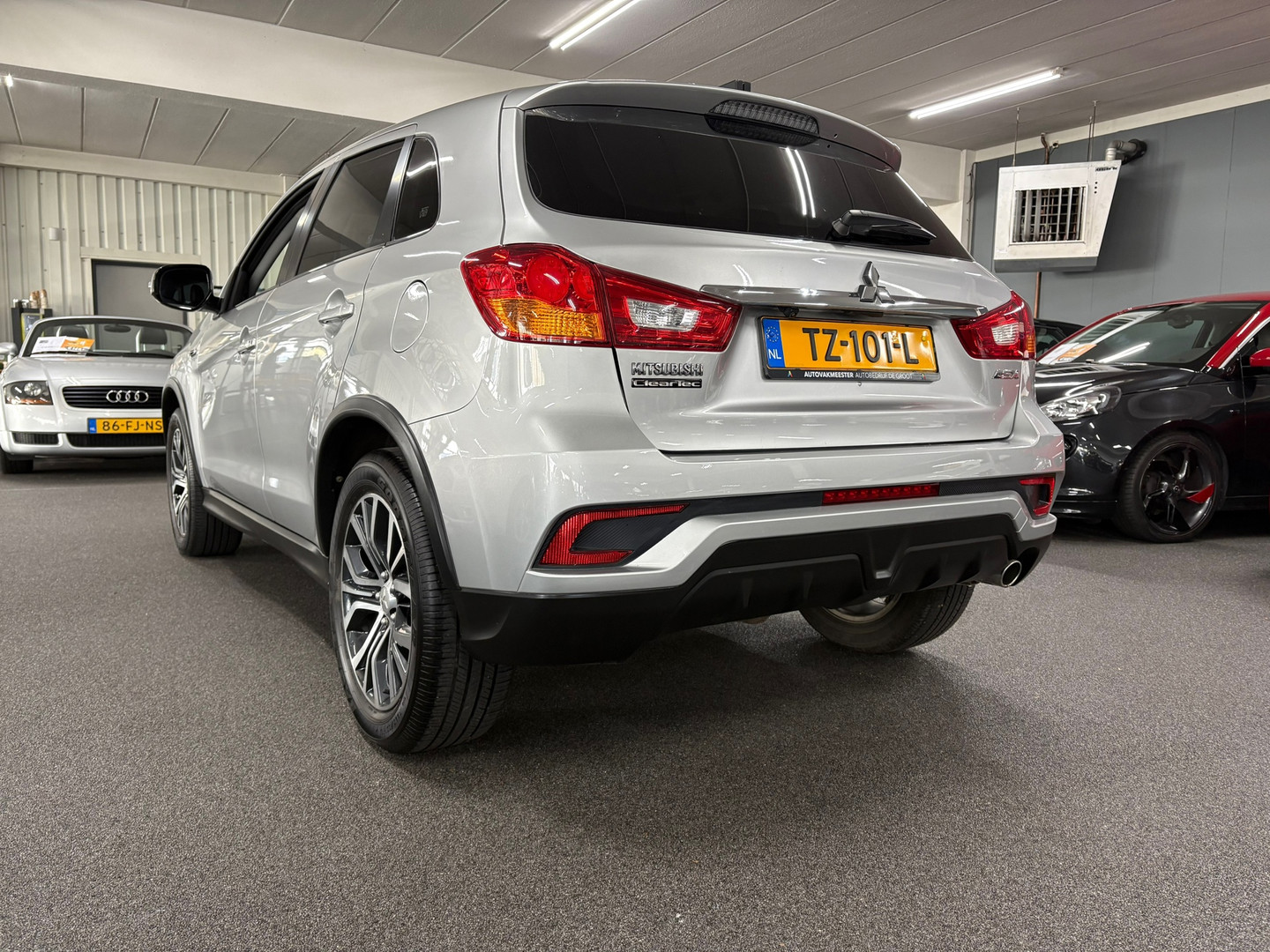 Mitsubishi Mitsubishi