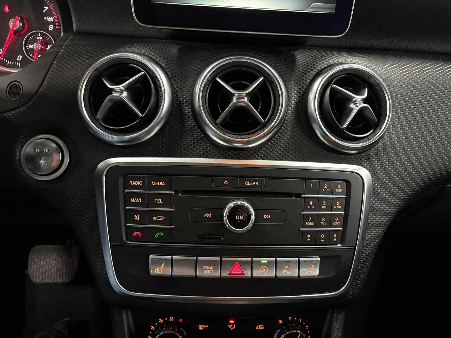 Mercedes-Benz Mercedes-Benz