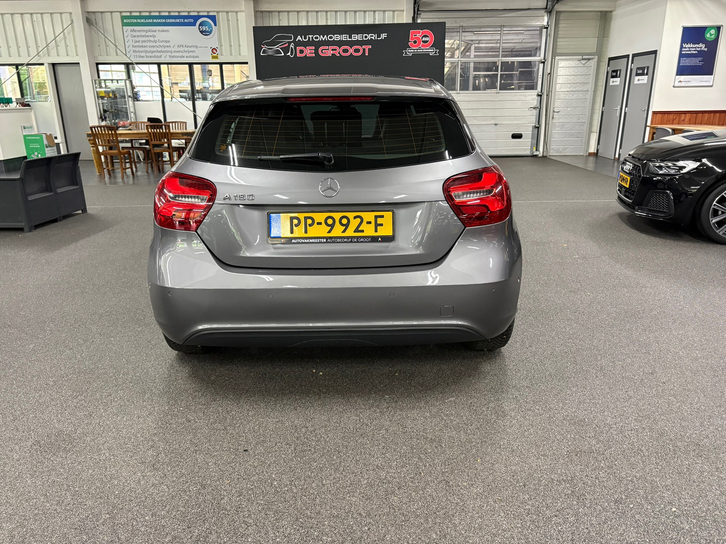 Mercedes-Benz Mercedes-Benz