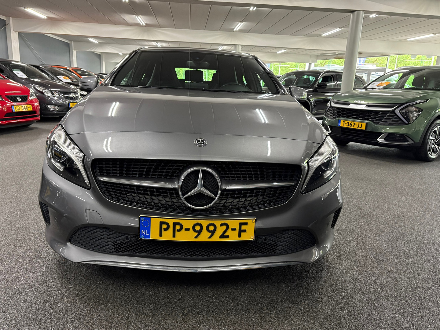 Mercedes-Benz Mercedes-Benz