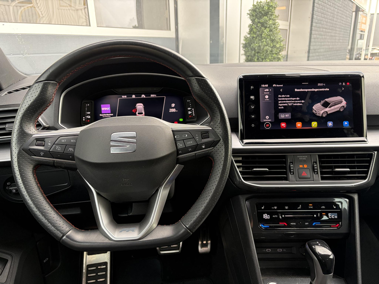 SEAT SEAT