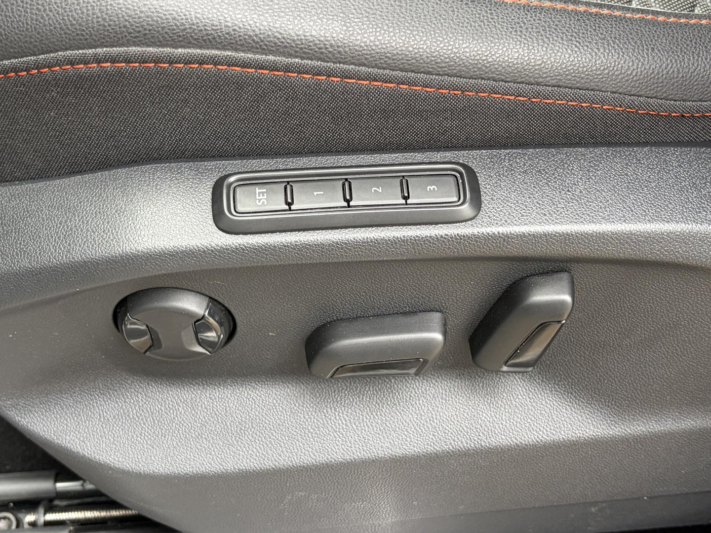 SEAT SEAT