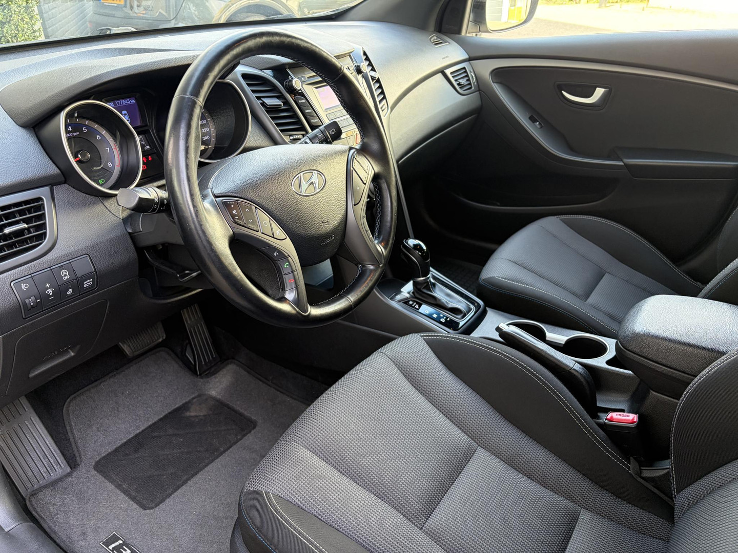 Hyundai Hyundai