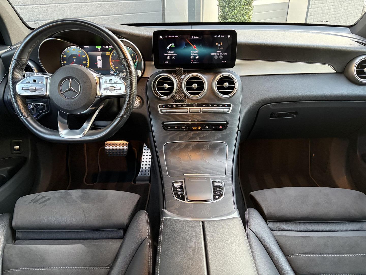 Mercedes-Benz Mercedes-Benz