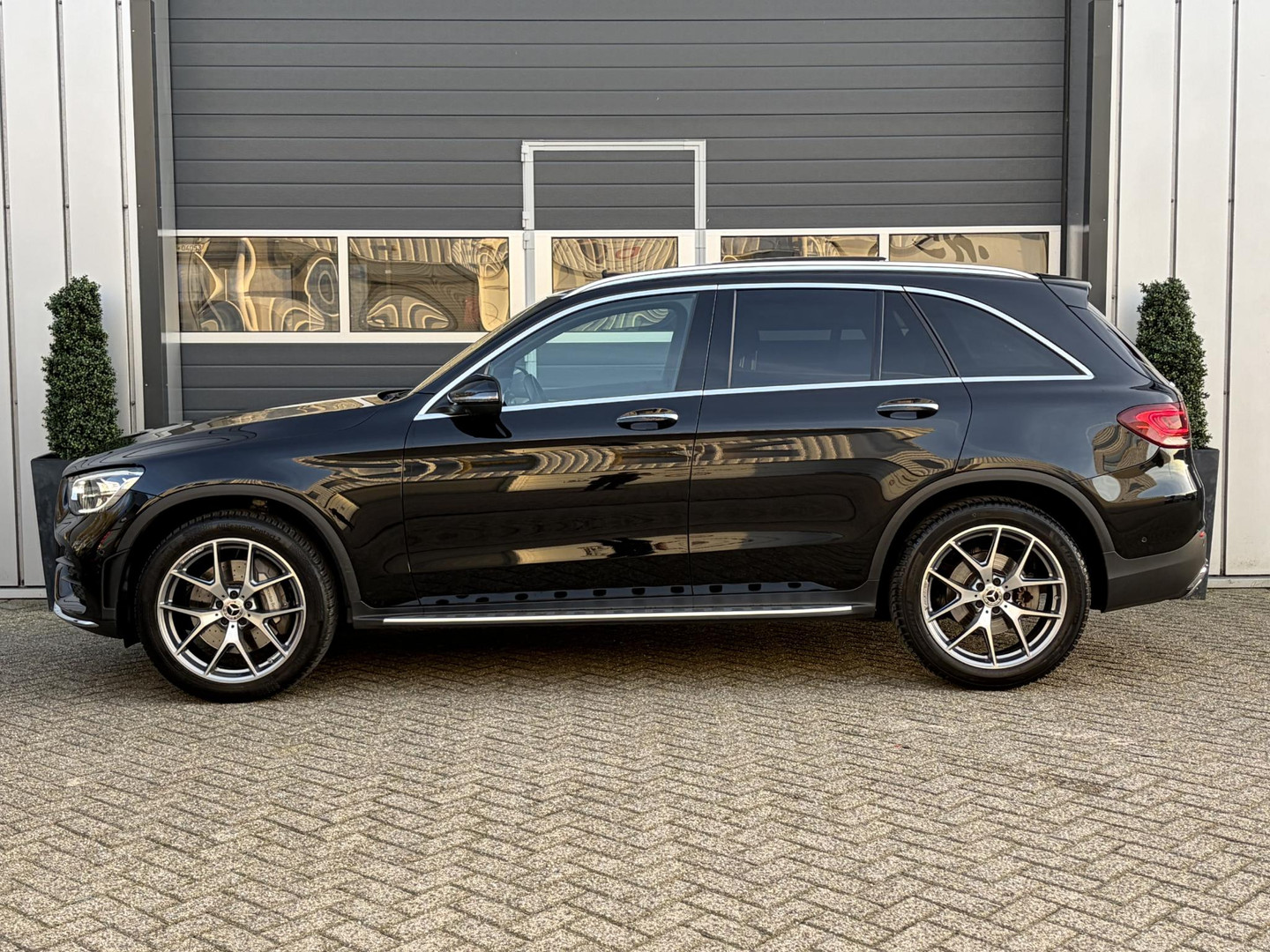 Mercedes-Benz Mercedes-Benz