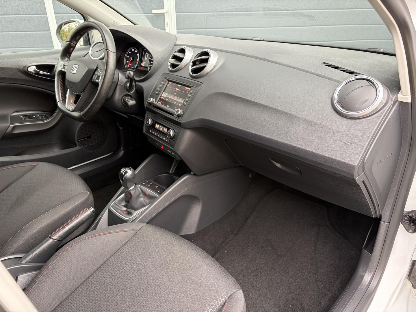 SEAT SEAT