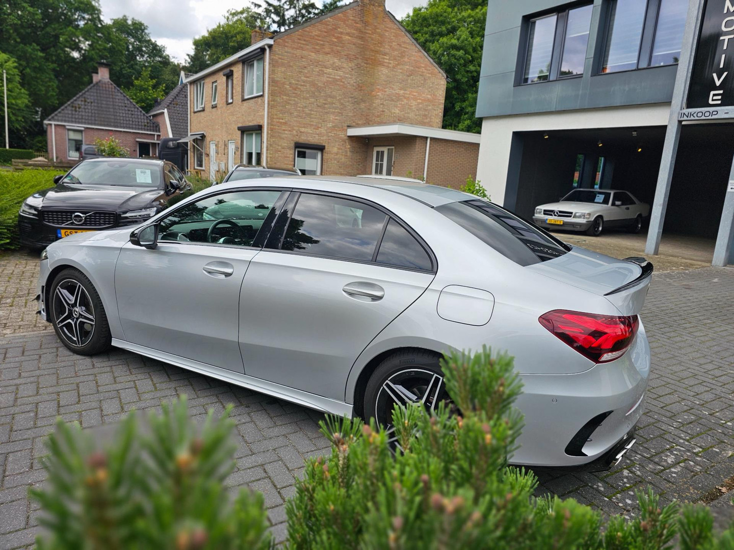 Mercedes-Benz