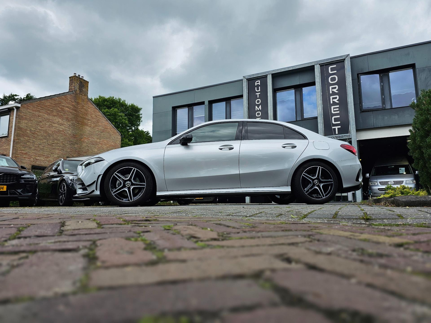 Mercedes-Benz