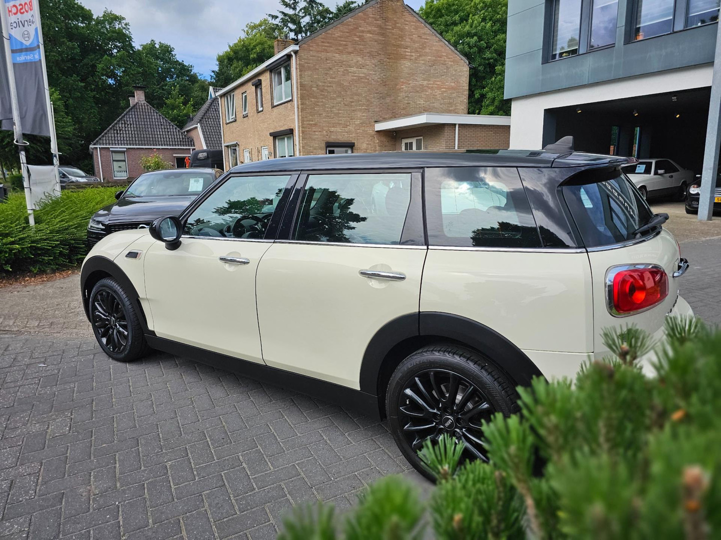 MINI