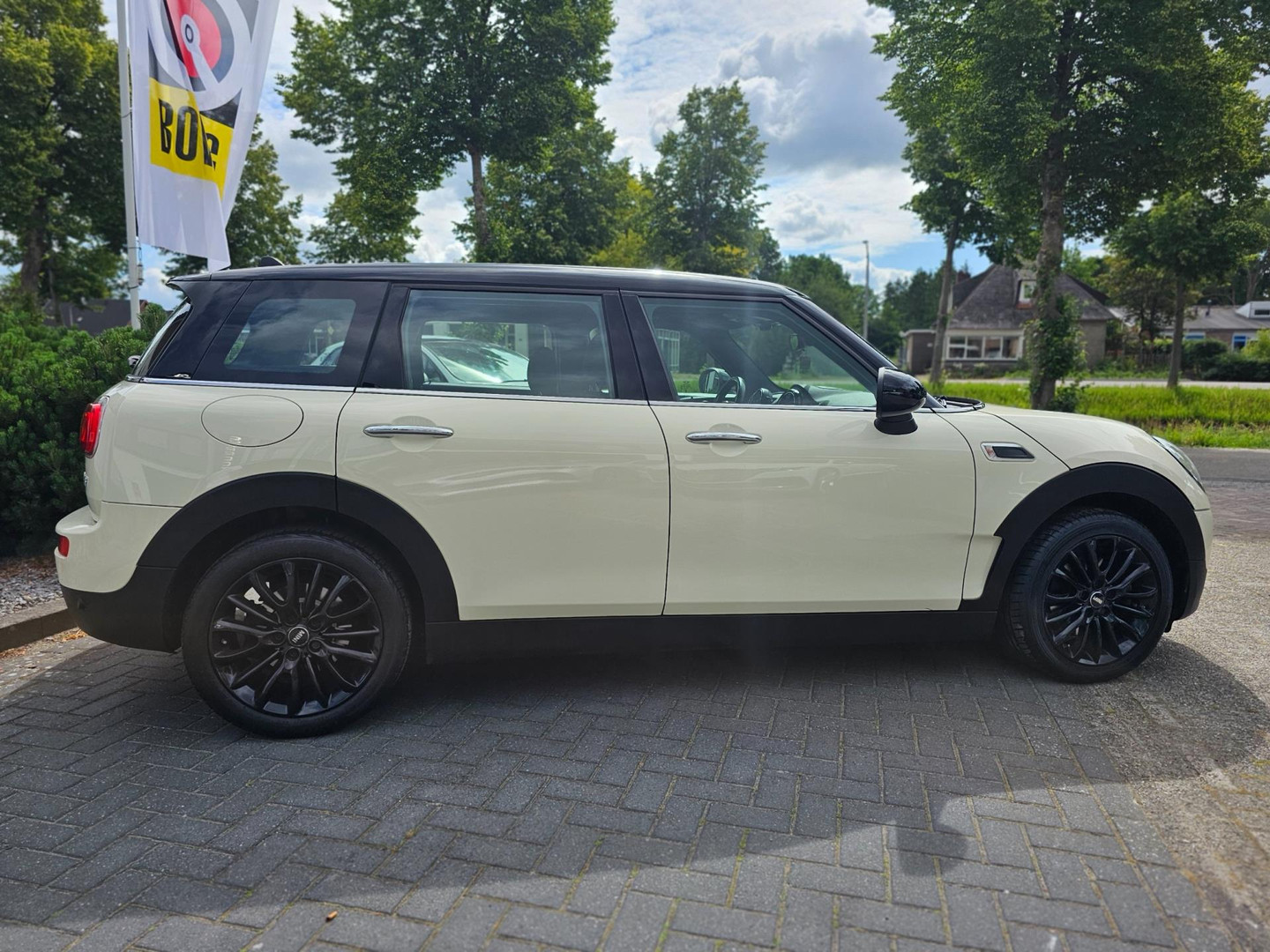 MINI