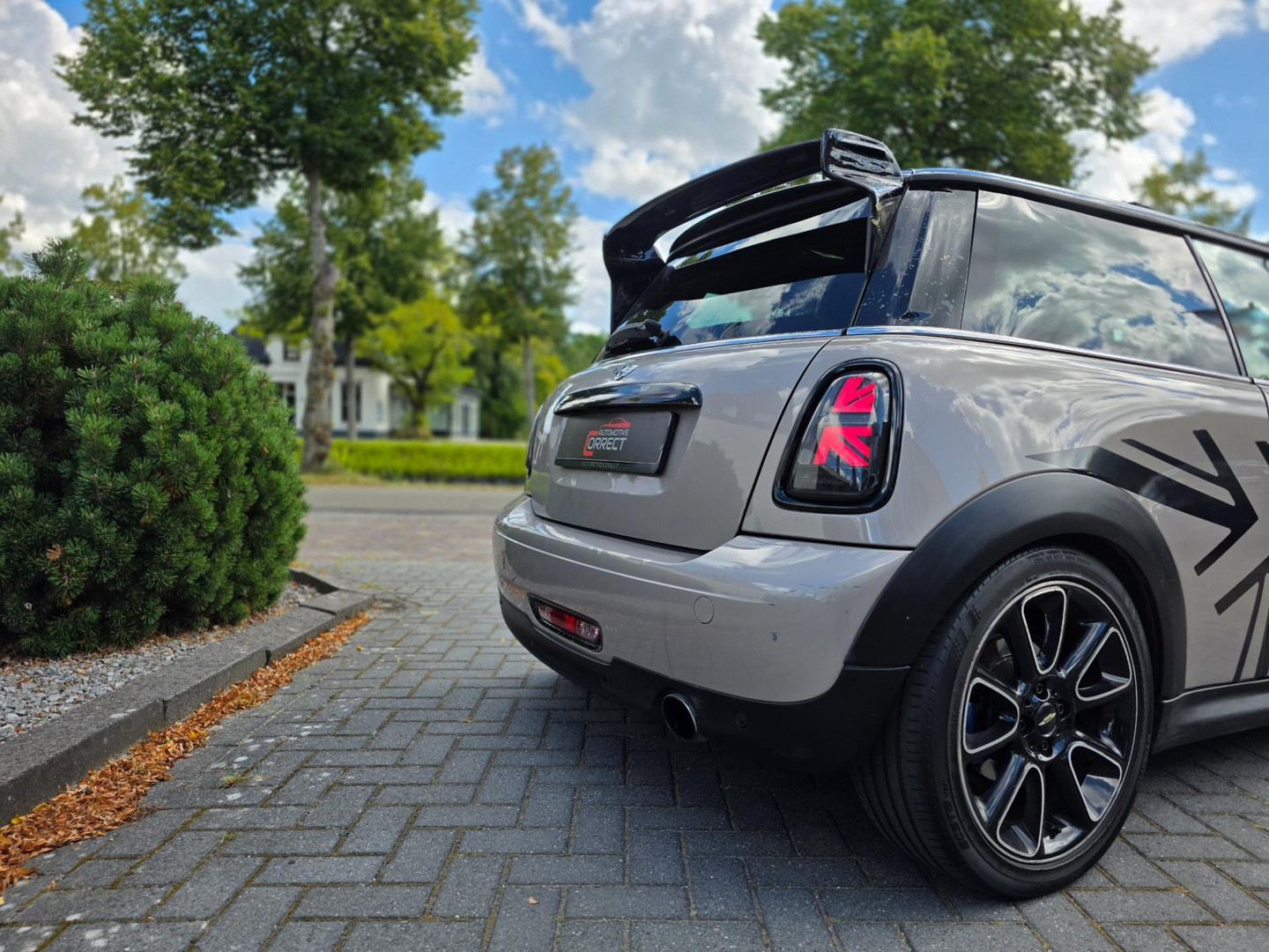 MINI