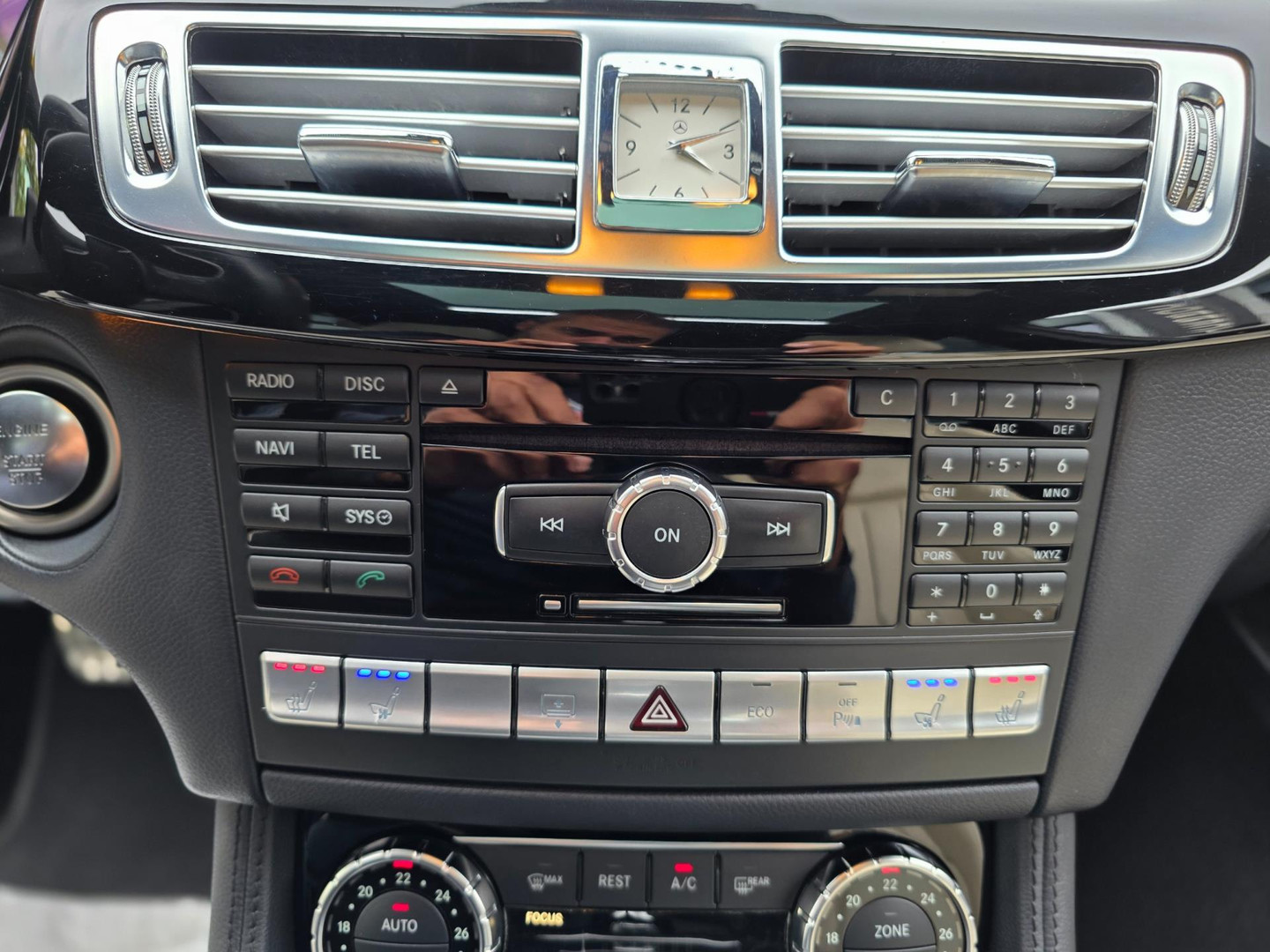 Mercedes-Benz Mercedes-Benz