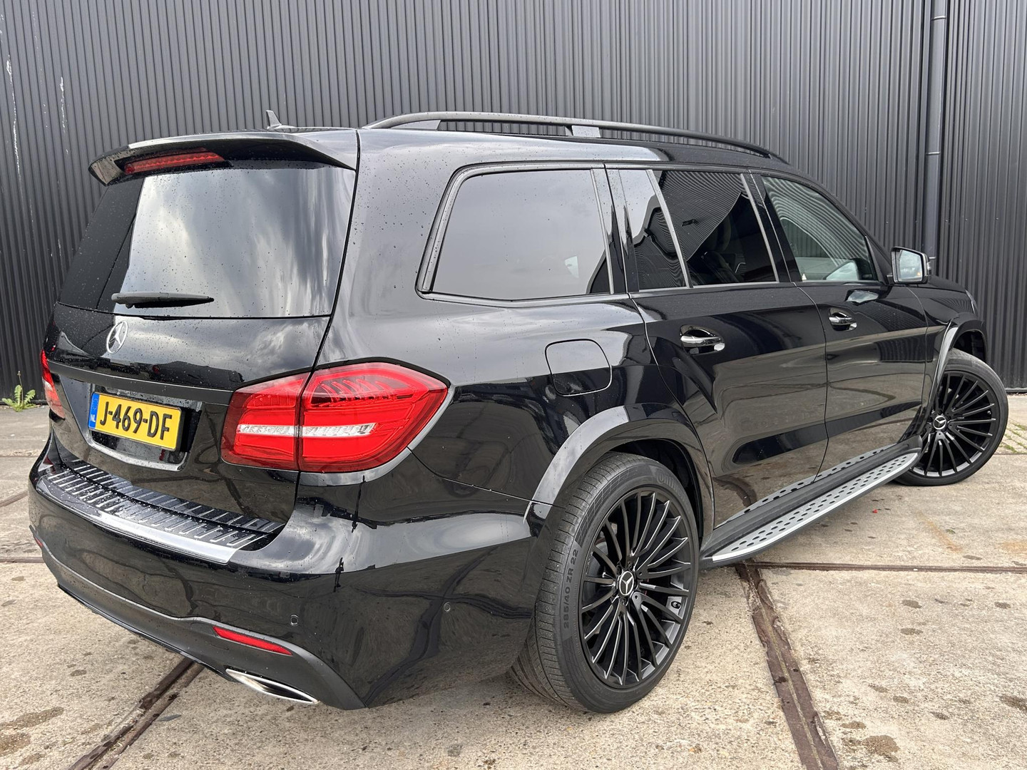 Mercedes-Benz Mercedes-Benz
