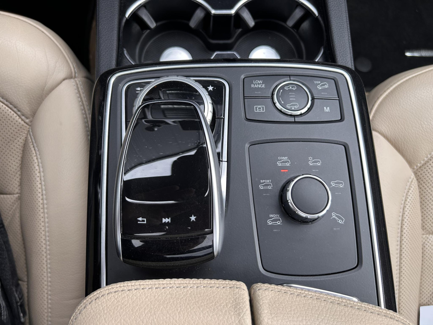 Mercedes-Benz Mercedes-Benz