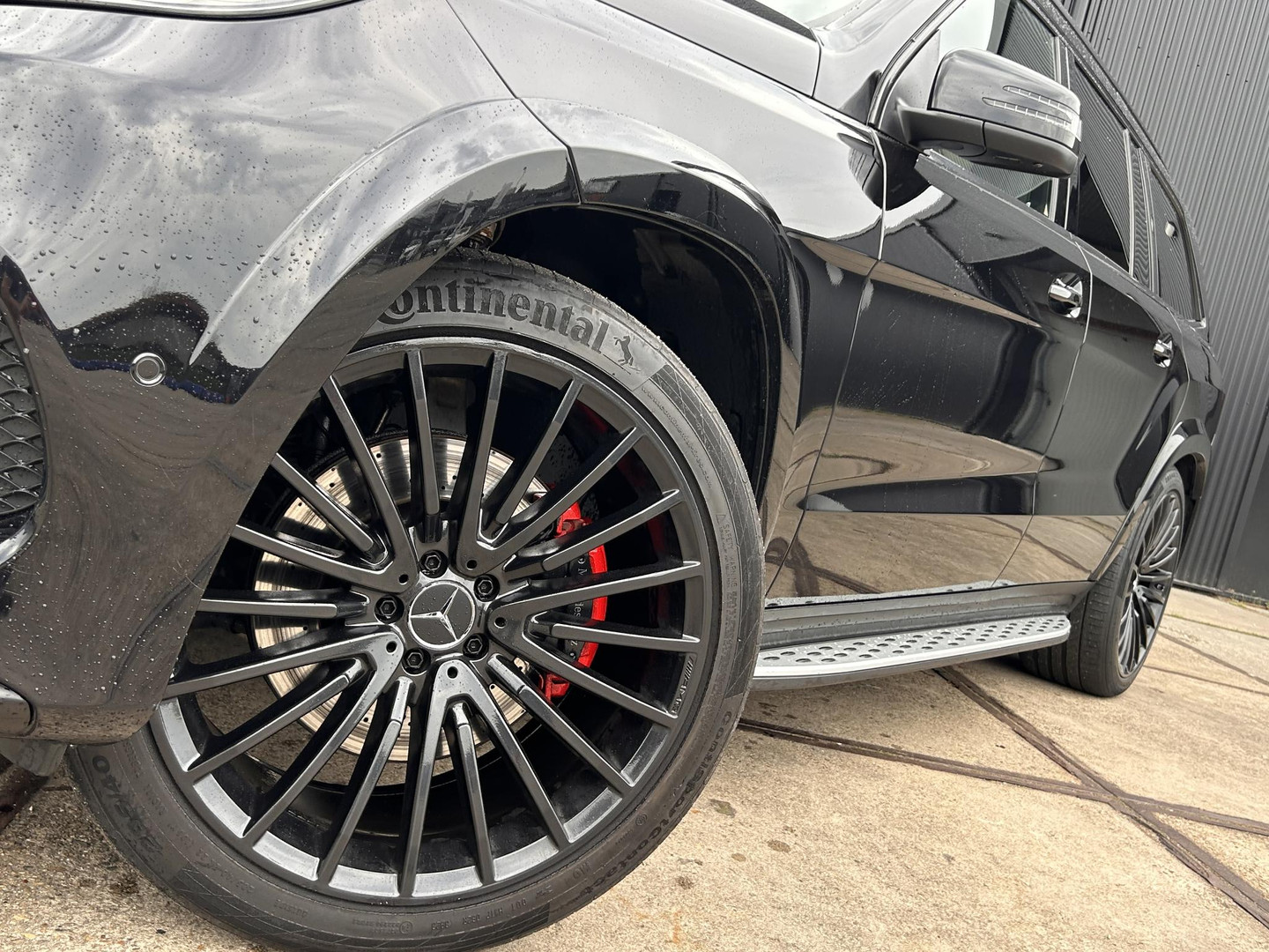 Mercedes-Benz Mercedes-Benz