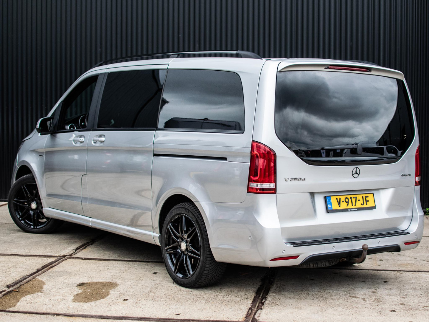 Mercedes-Benz Mercedes-Benz