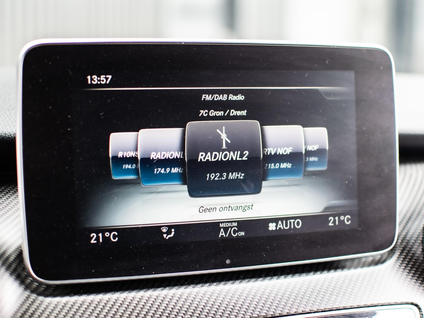 Mercedes-Benz Mercedes-Benz