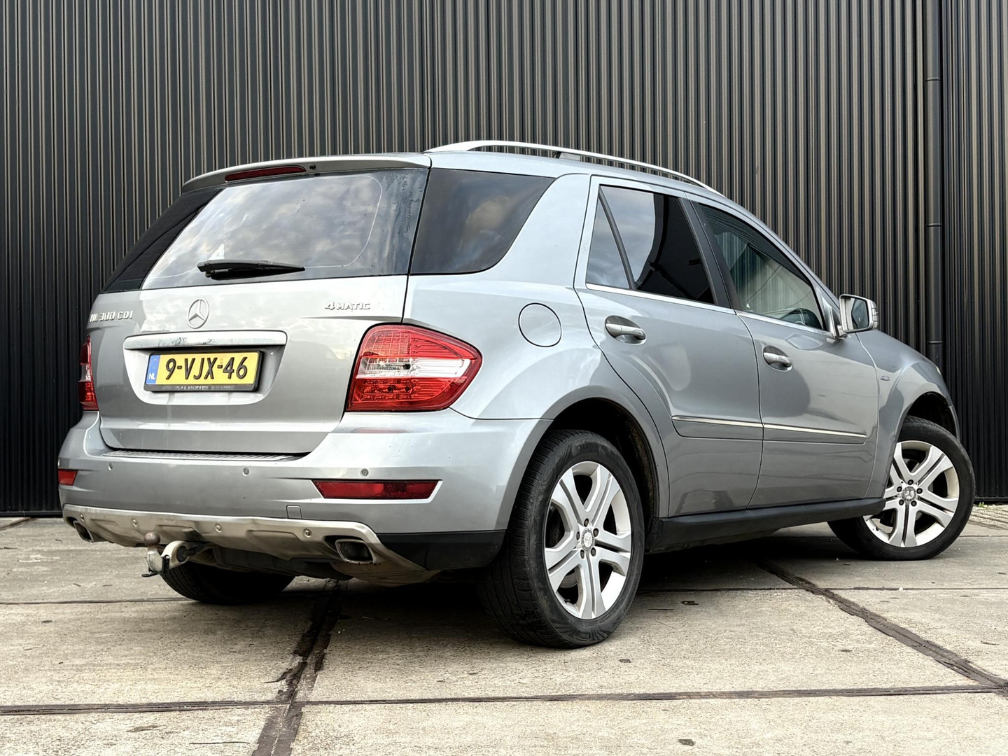 Mercedes-Benz Mercedes-Benz