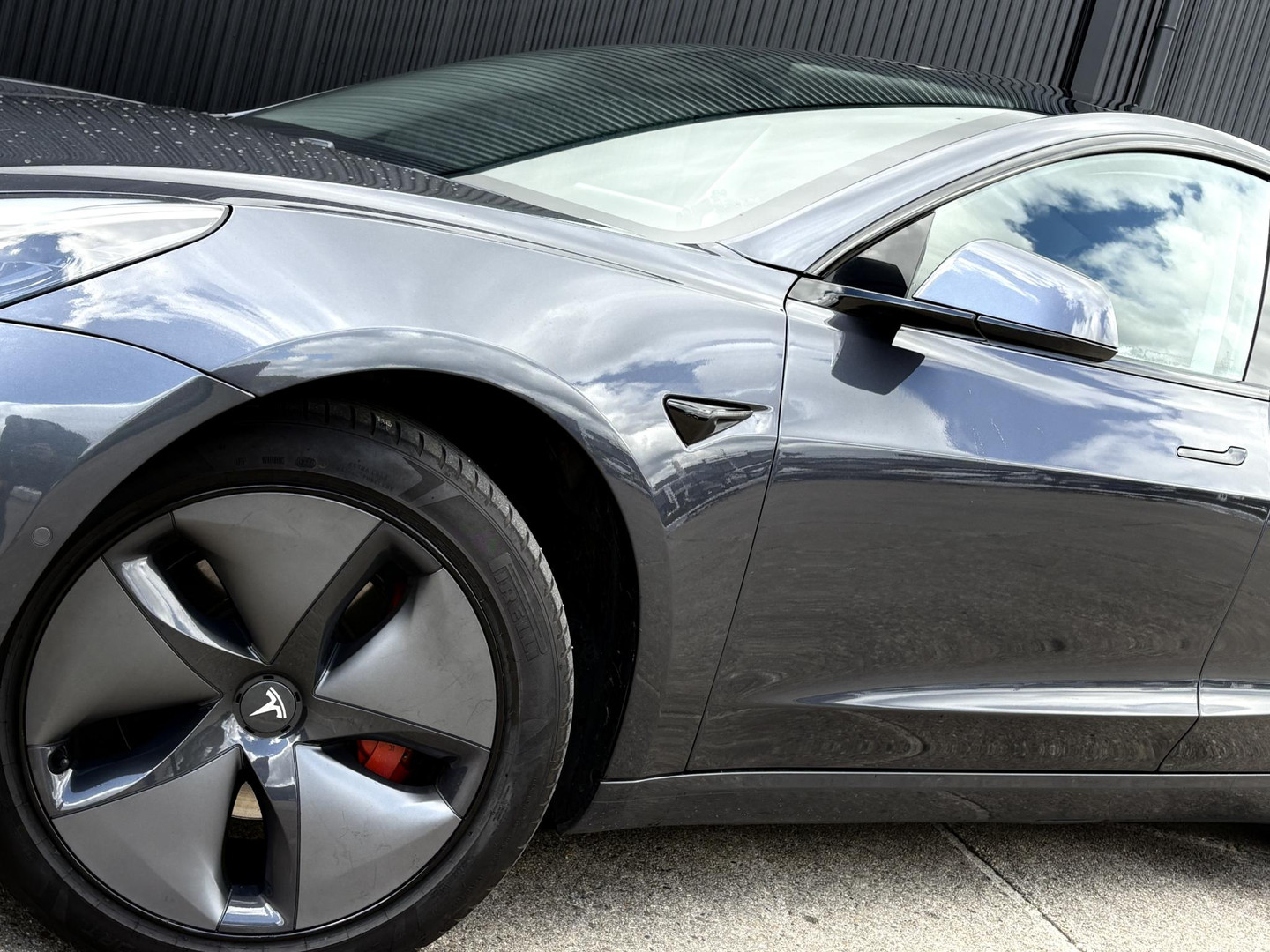 Tesla Tesla