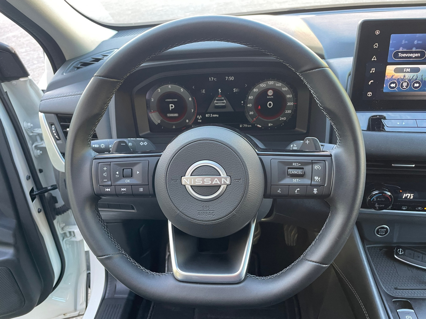Nissan Nissan