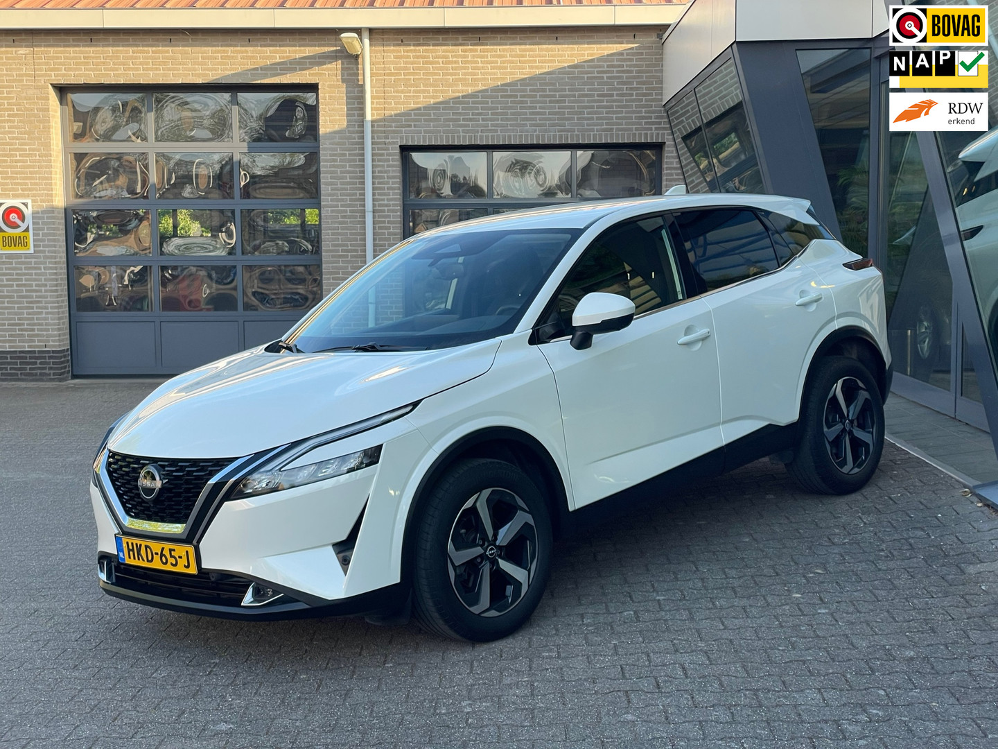 Nissan Nissan