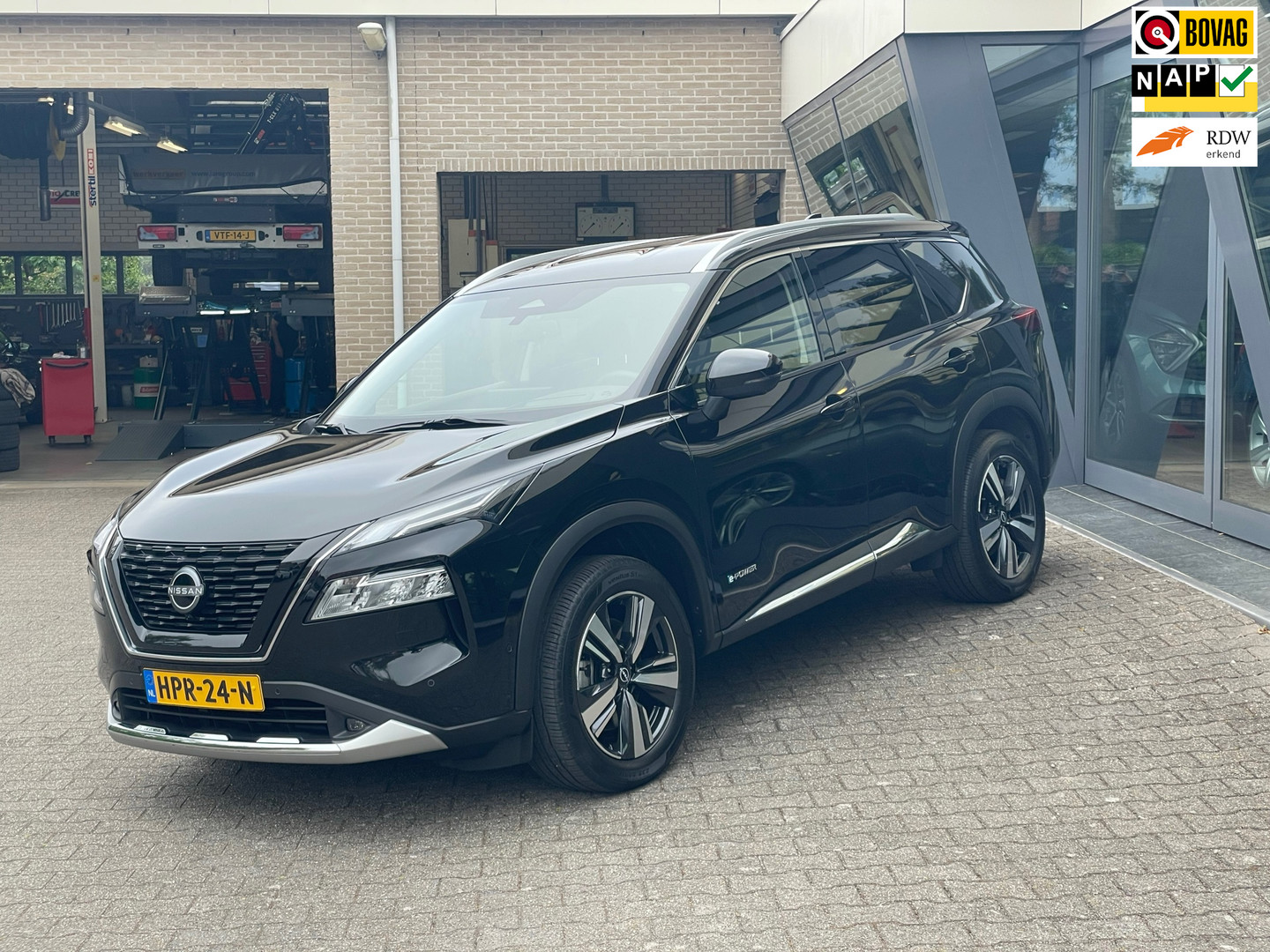 Nissan Nissan