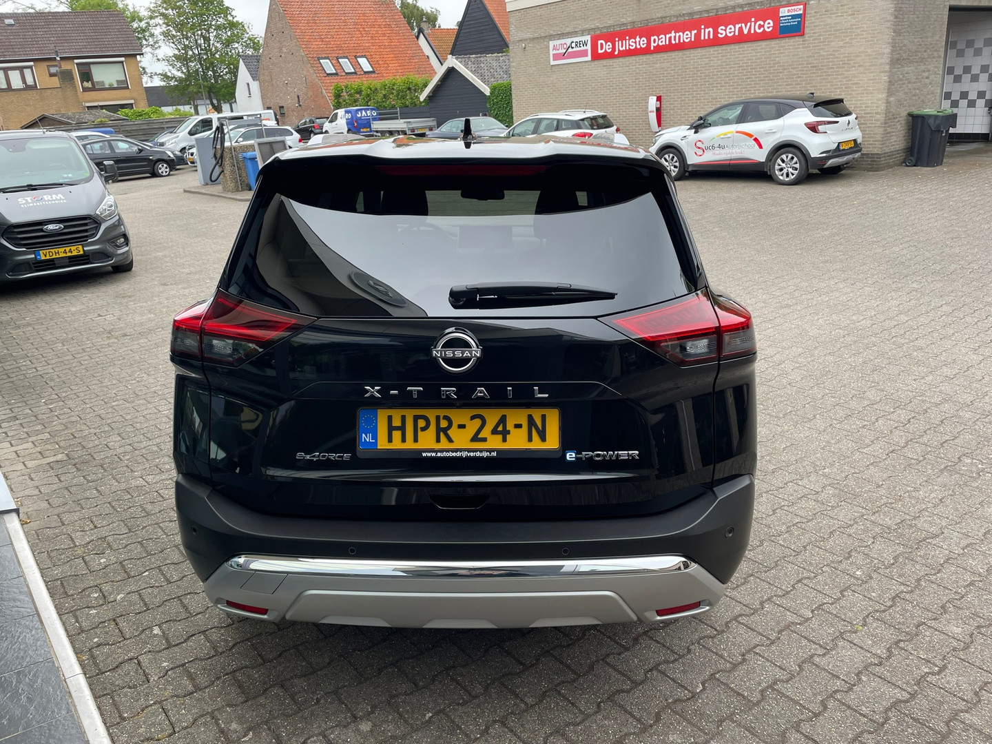 Nissan Nissan