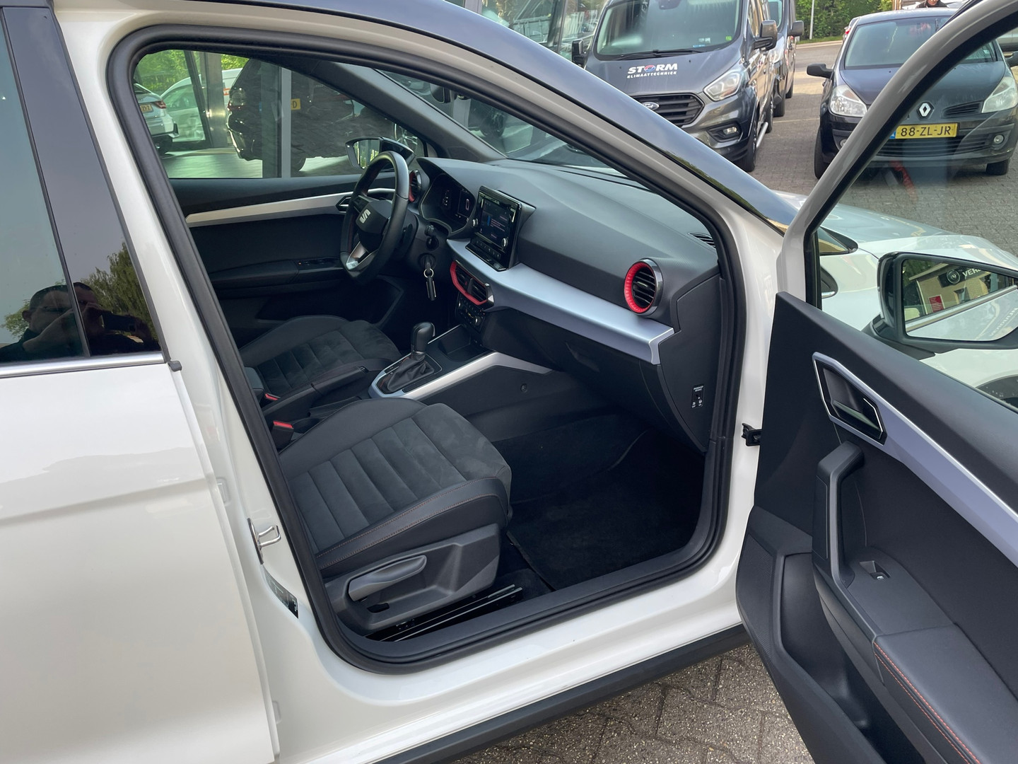 SEAT SEAT