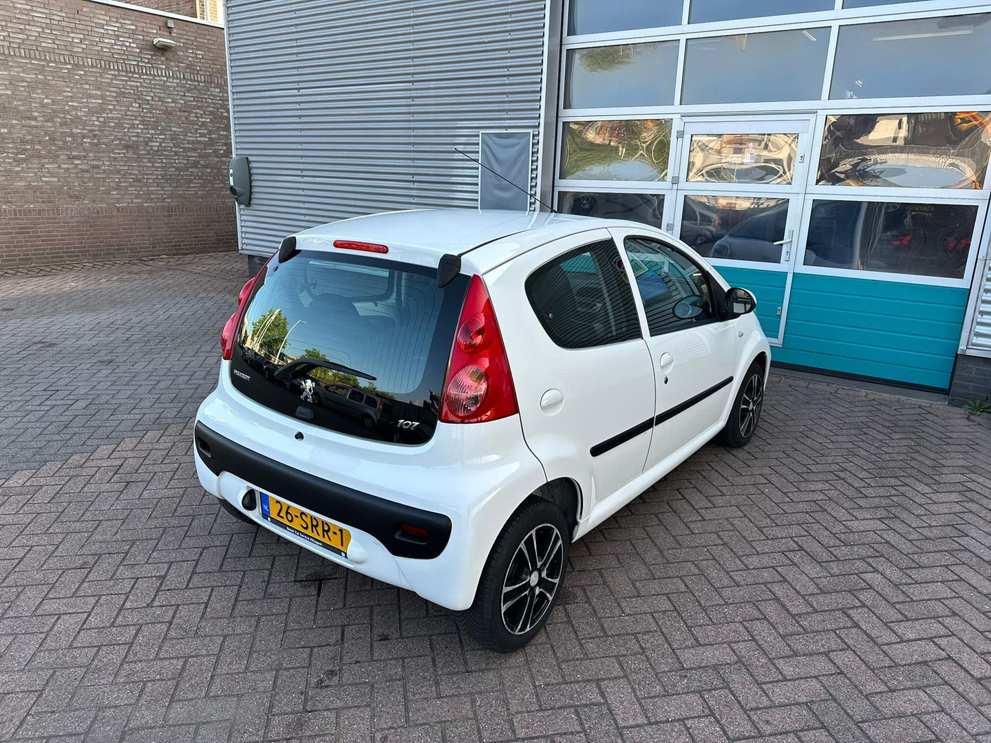 Peugeot Peugeot
