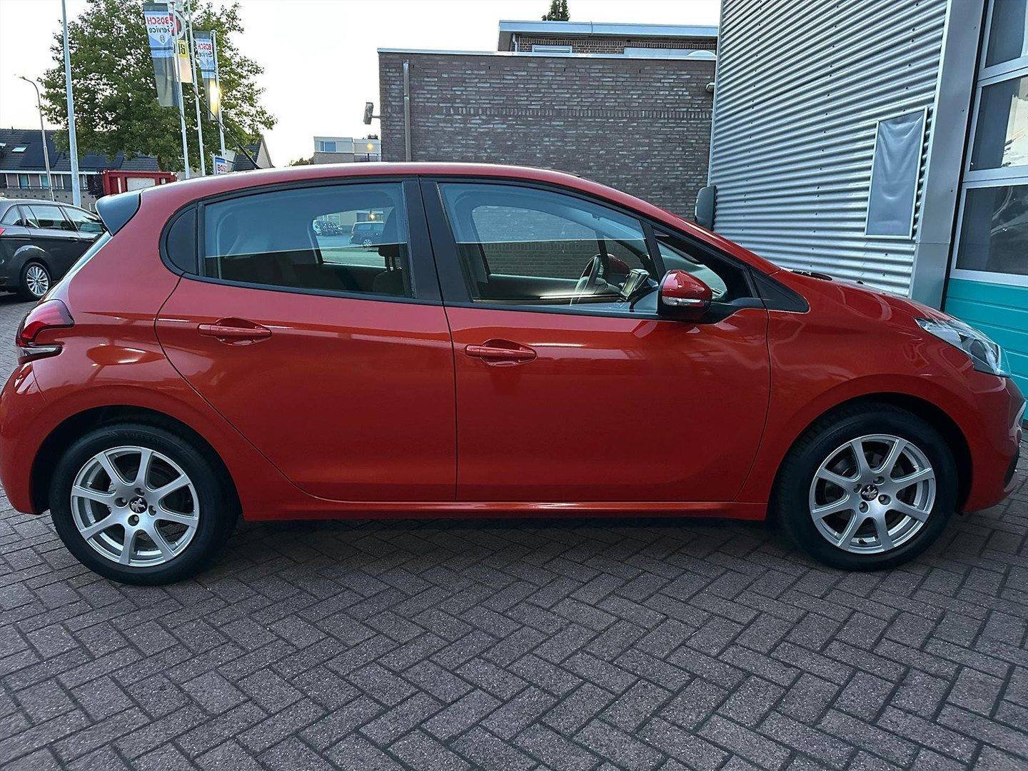 Peugeot Peugeot
