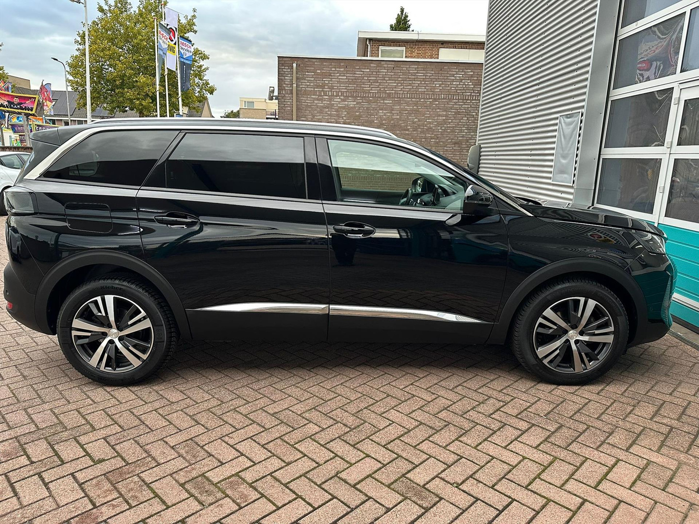 Peugeot