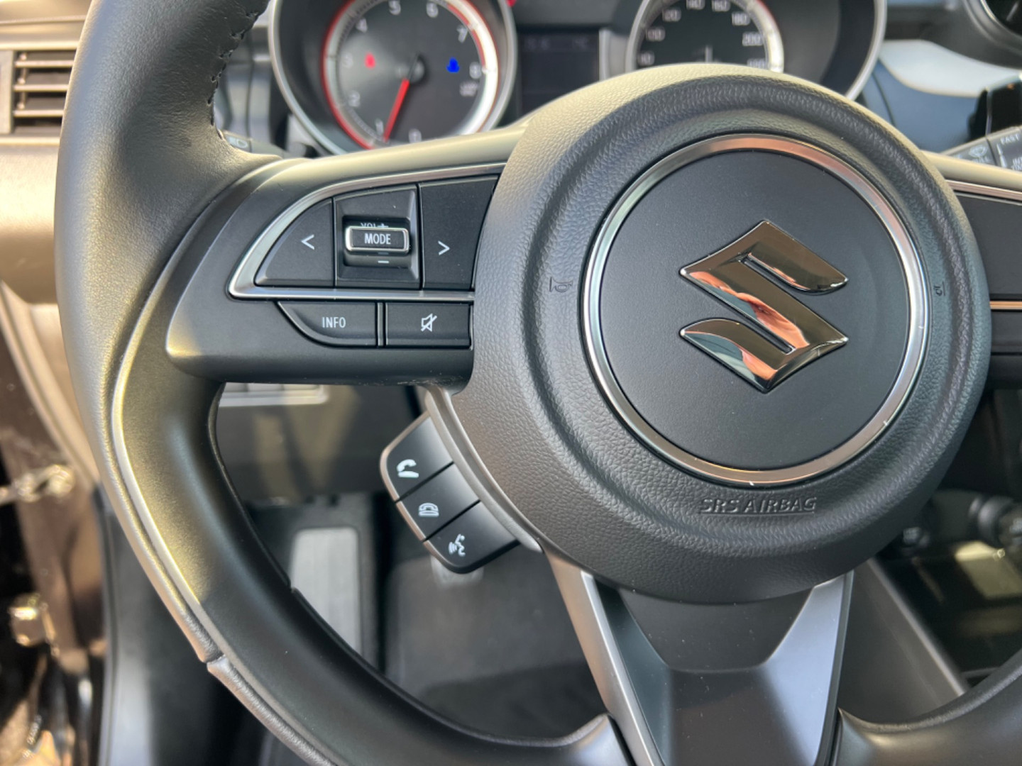 Suzuki Suzuki