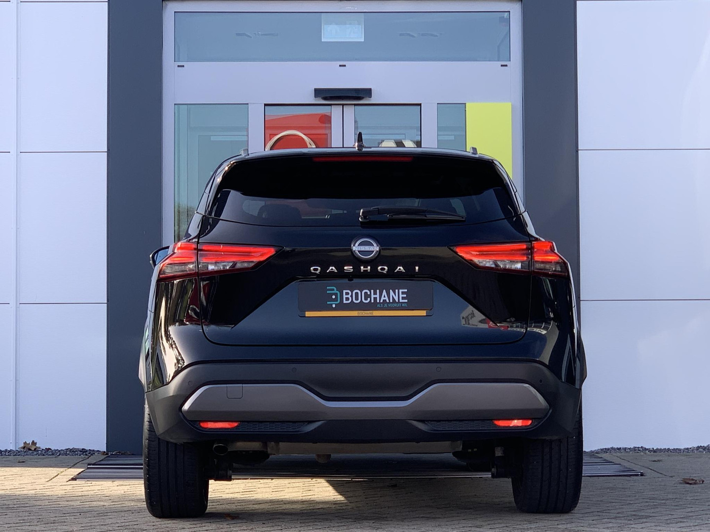 Nissan Nissan