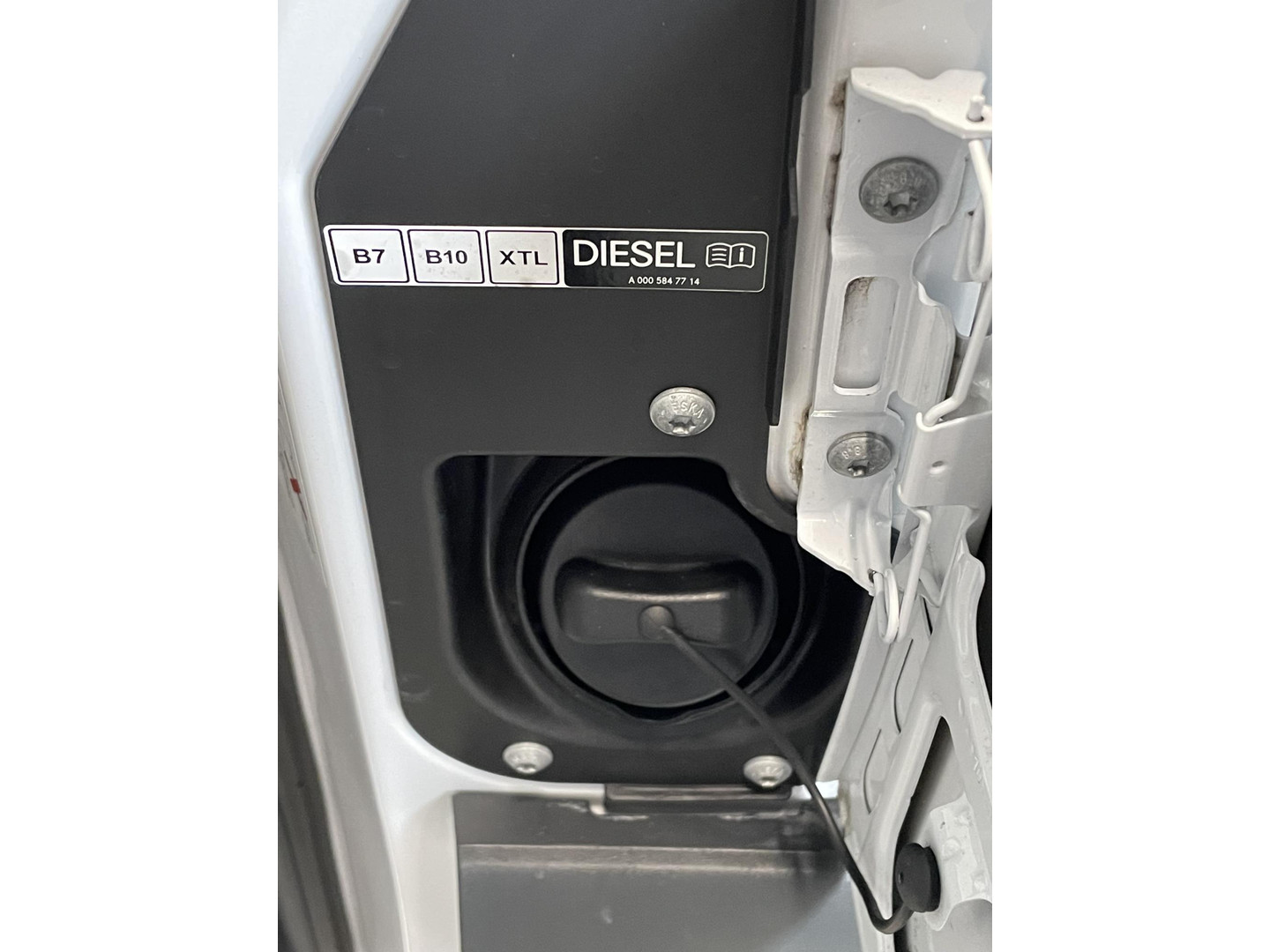 Mercedes-Benz Mercedes-Benz