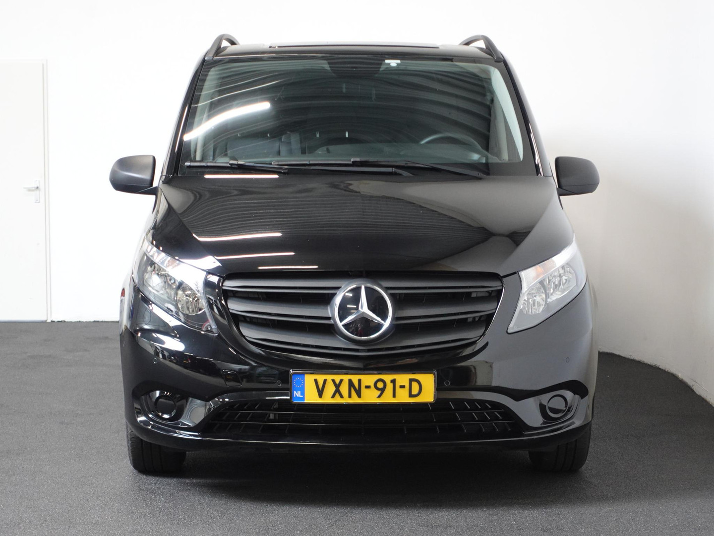 Mercedes-Benz Mercedes-Benz