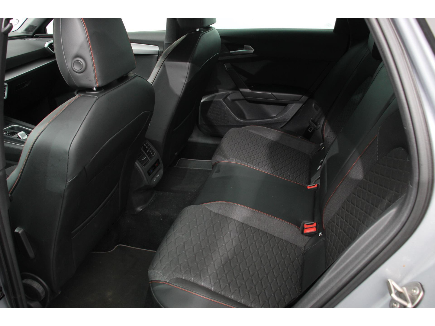 SEAT SEAT